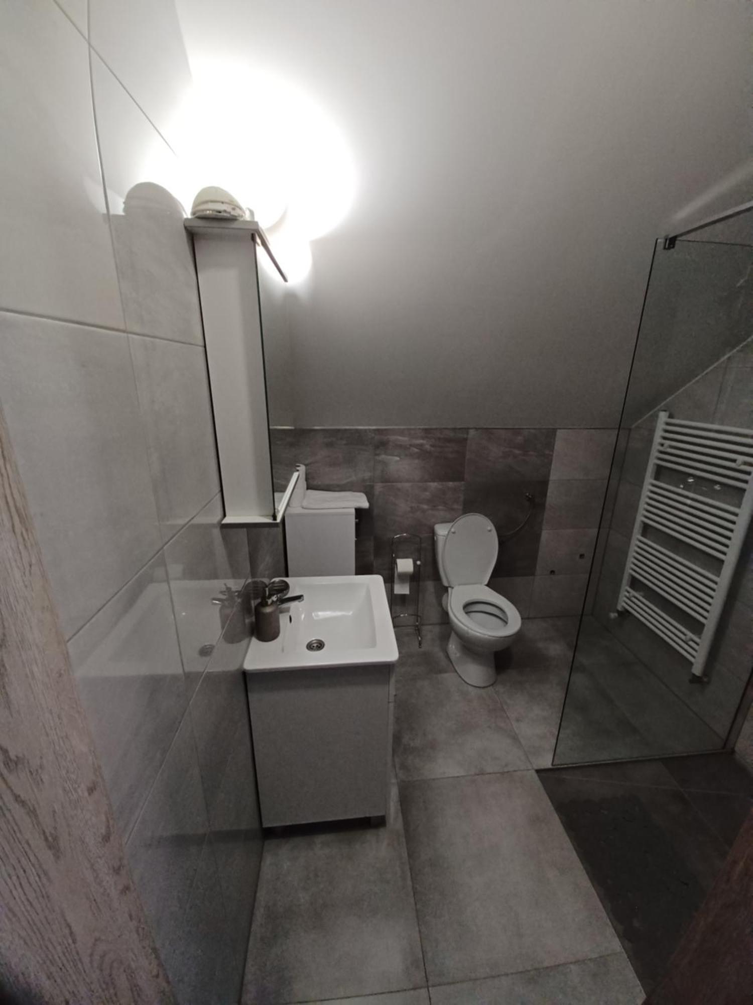 Apartmani Marijamagdalena Gračac Eksteriør billede